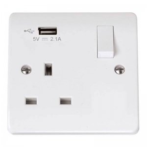 Scolmore Click Mode 13A 1 Gang Switched Socket With 2.1A USB Outlet (Twin Earth)