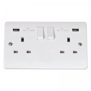 Scolmore Click Mode 13A 2 Gang Switched Socket With Twin 2.1A USB Outlets (4.2A) (Twin Earth)